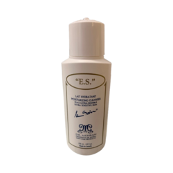 ES Moisturizing Cleanser on white background