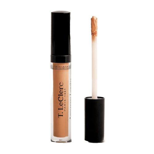 T LeClerc Luminous Correcting Concealer - Ambre (golden beige with warm undertones) on white background
